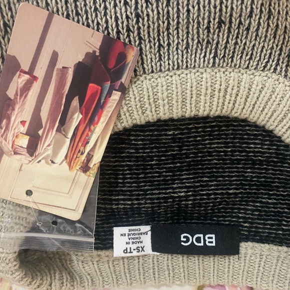 🔥HOST PICK🔥 NWT sweater - Picture 3 of 9